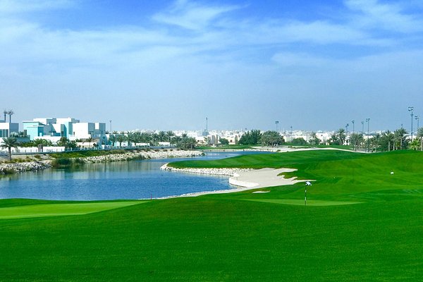 Business Greens & City Dreams: Awali Golf – Bahrain’s Networking Playground