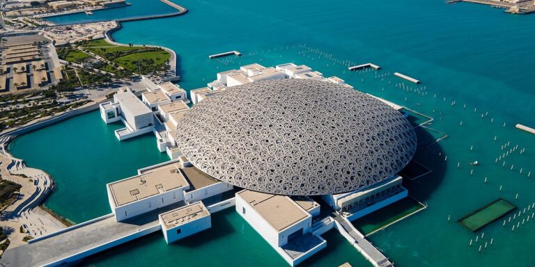 🇦🇪 Louvre Abu Dhabi Park: Must-See UAE Oasis