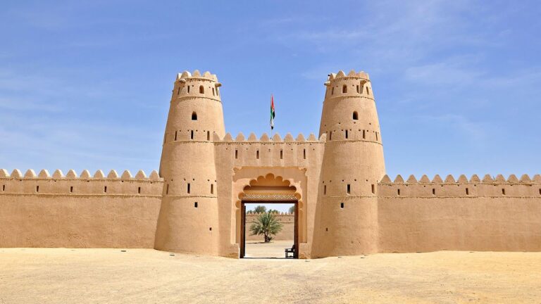 discovering the history and beauty of al jahili fort in the uae