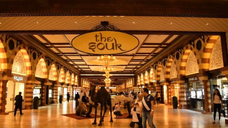 Explore the Historic Charm of Al Fahidi Souk: A Must Visit Destination in Dubai for Business Travelers