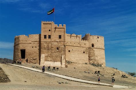 Exploring Fujairah Fort: A Must-See Historical Landmark in the UAE