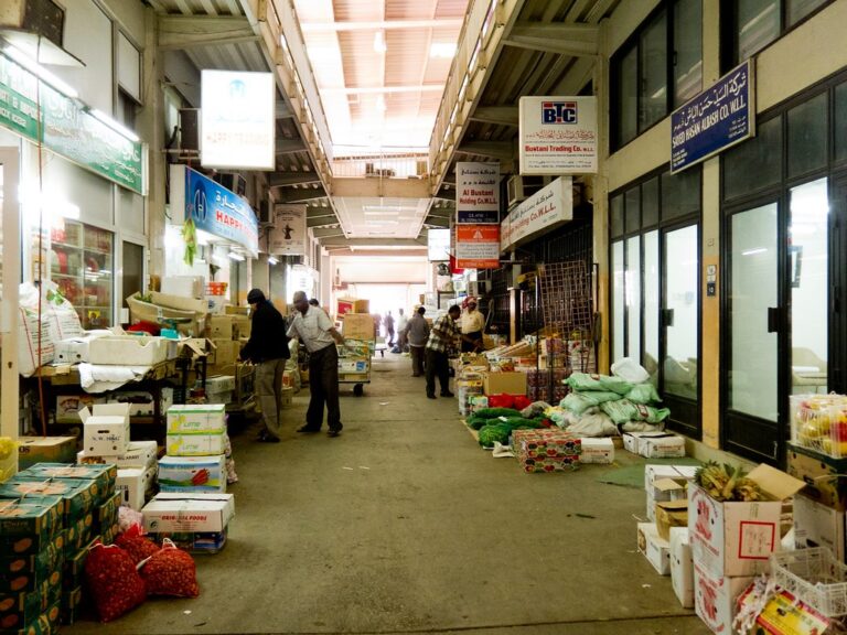 Exploring the Charms of Manama Souq in Bahrain: A Must-Visit for Tourists and Business Travelers