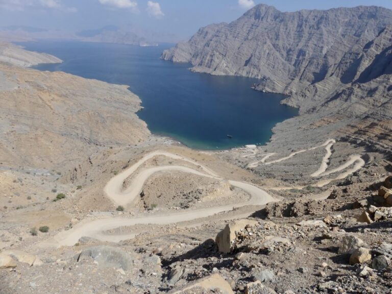 Oman’s Pristine Jewel: Khawr Najd – Dive, Trek, & Unwind in Paradise