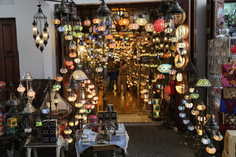 Discover Manama Souq: Your Gateway to Bahrain’s Hidden Treasures