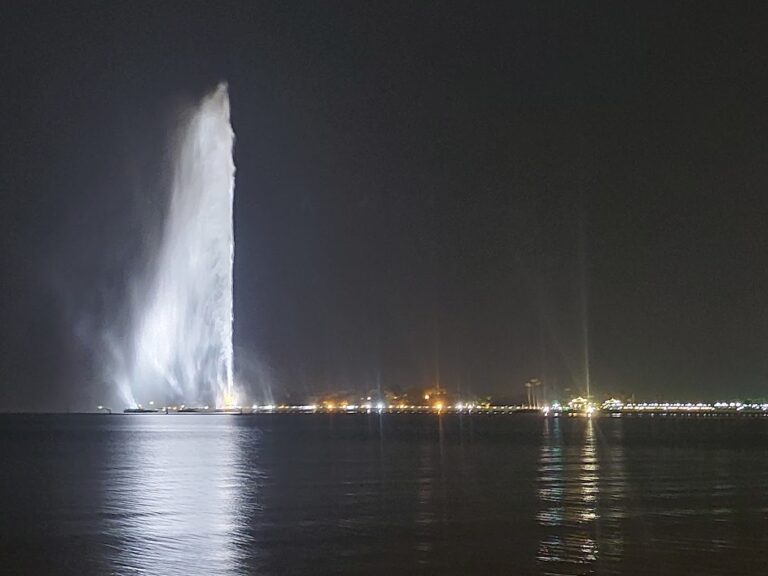 🌊 King Fahd Fountain: Jeddah’s Coastal Gem Beckons with Liquid Elegance