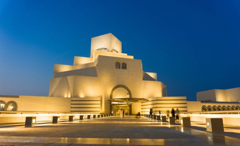 🌳 Museum of Islamic Art Park: Qatar’s Tranquil Haven of Culture and Nature