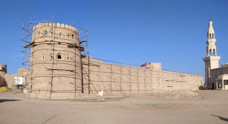 🏰 Ras Al Hadd Castle: Exploring the Rich History and Coastal Beauty