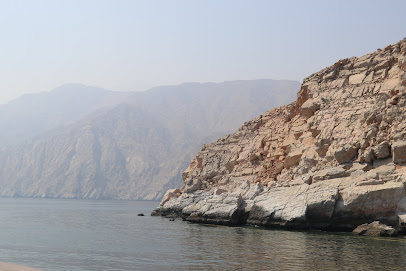 Dibba-Musandam: A Coastal Oasis Beckons with Tranquility and Adventure 🌊